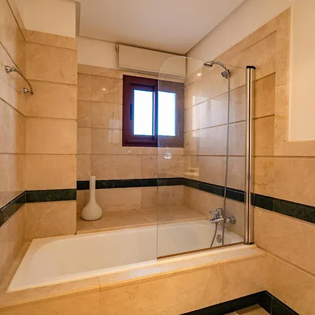 Апартаменти Lujoso Duplex 3 En Gran Bahia De Марбелья